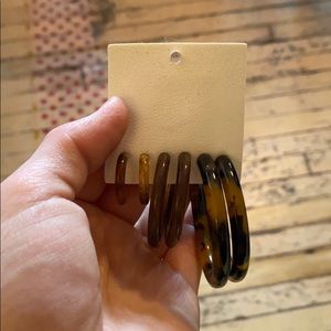 Free people tortishell Amber colored earring set